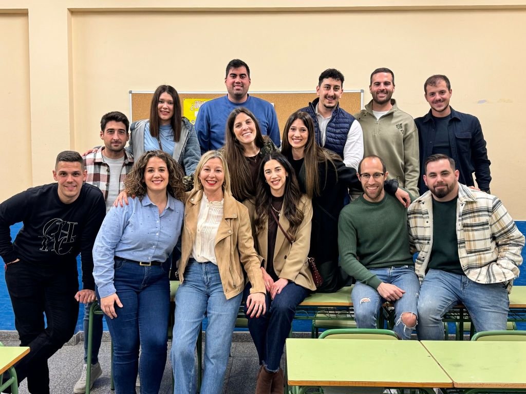 CENA ANTIGUOS ALUMNOS 10 PROMOCIONES