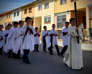 La Procesión La Anunciata sale a la calle 5